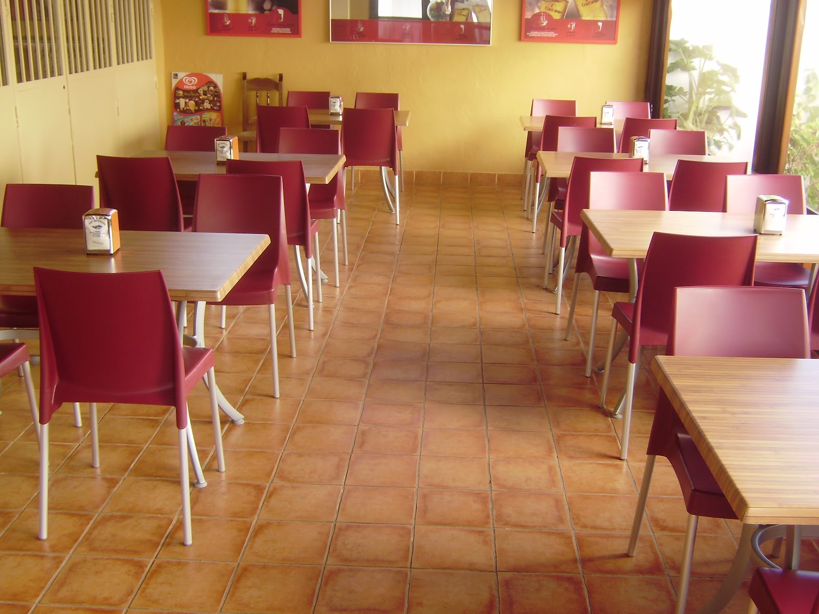 SALÓN INTERIOR