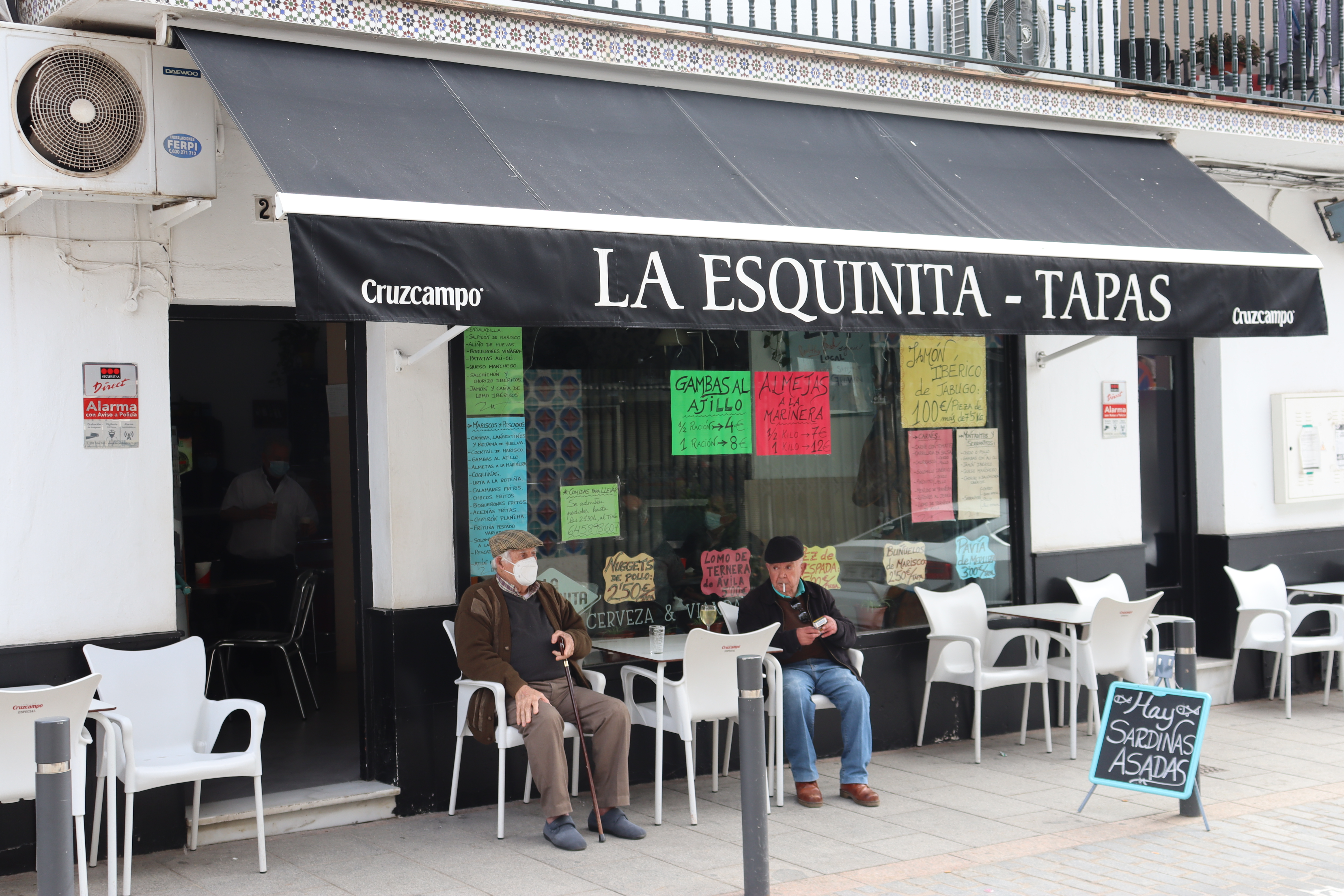 La Esquinita 01